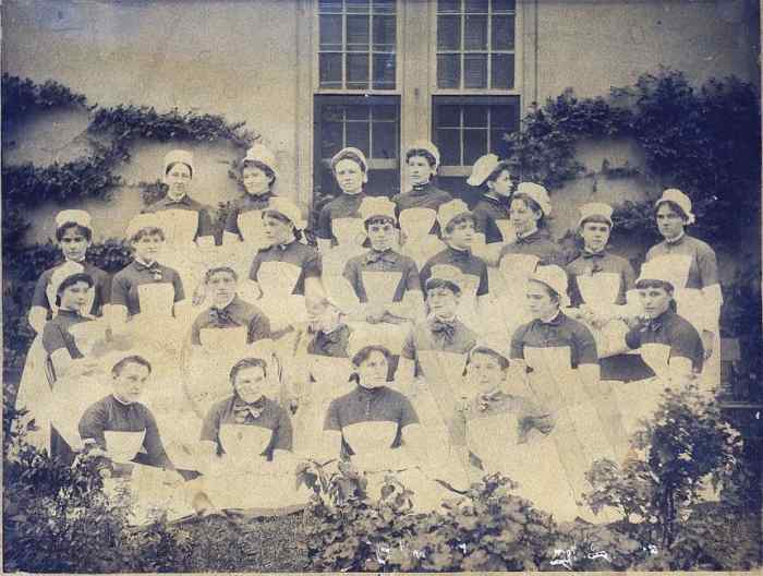 The first grade class at the Philadelphian Hospital for Nursing  